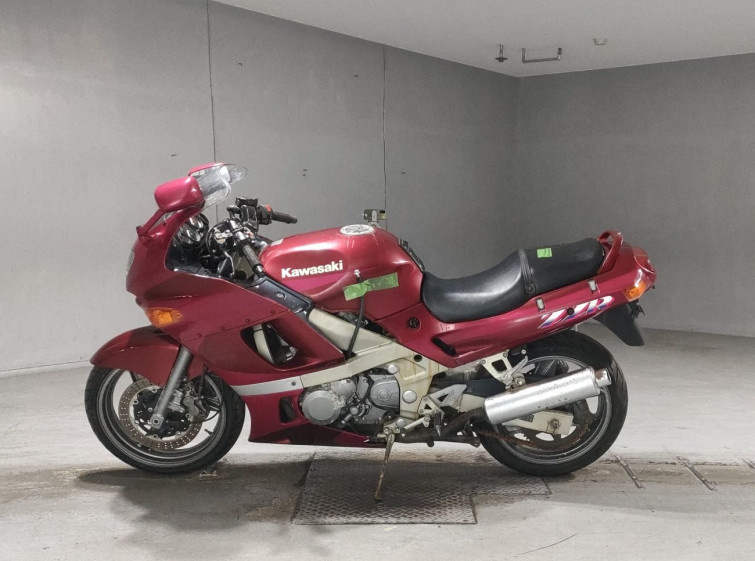 Мотоцикл Kawasaki ZZ-R400 с пробегом 18687 km