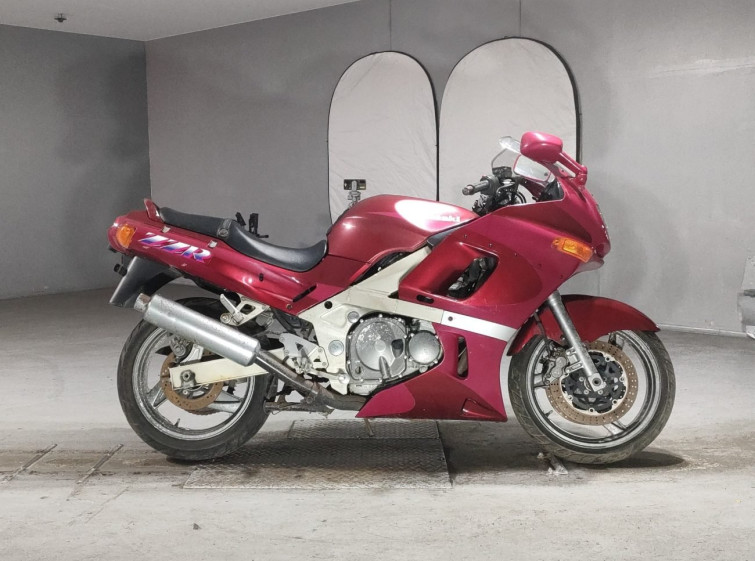 Мотоцикл Kawasaki ZZ-R400 с пробегом 18687 km