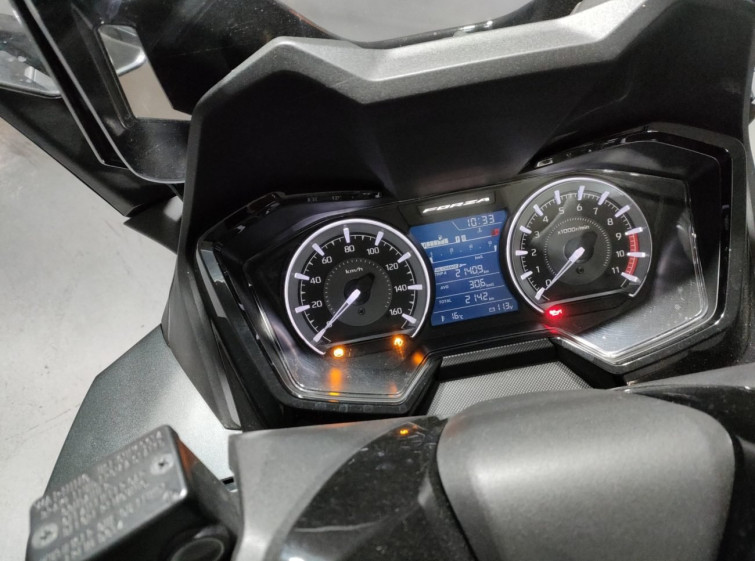 Мотоцикл Honda FORZA с пробегом 2142 km