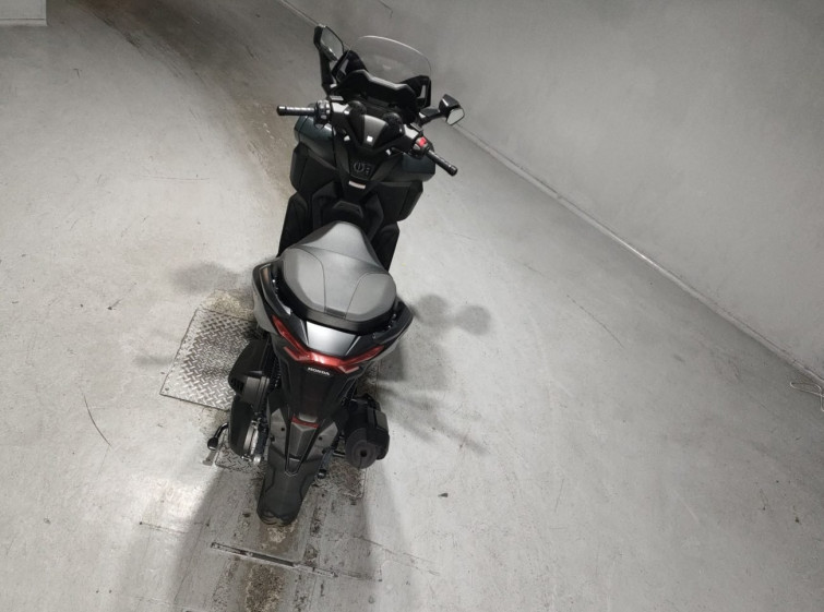 Мотоцикл Honda FORZA с пробегом 2142 km