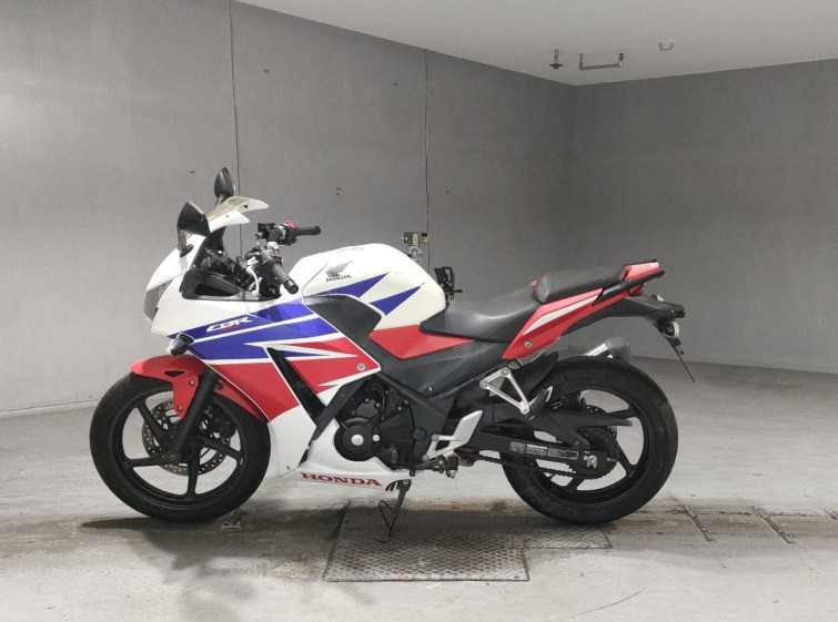 Мотоцикл Honda CBR250R с пробегом 23754 km