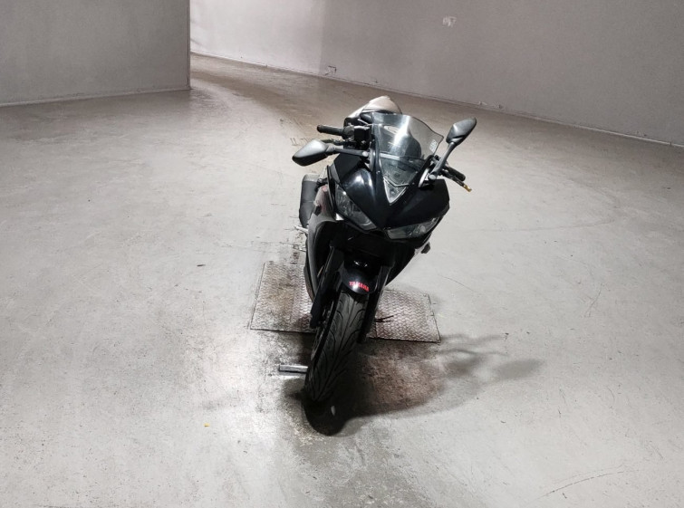 Мотоцикл Yamaha YZF-R25 з пробігом 34387 km