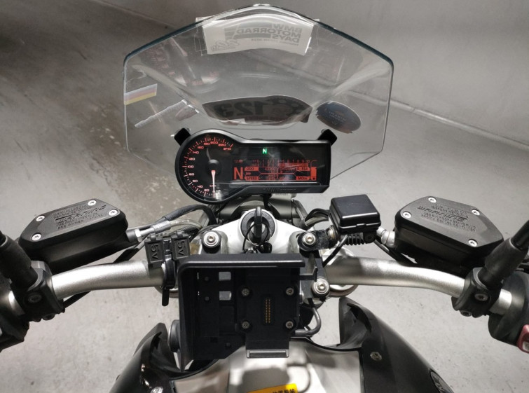 Мотоцикл BMW R1200R з пробігом 43300 km