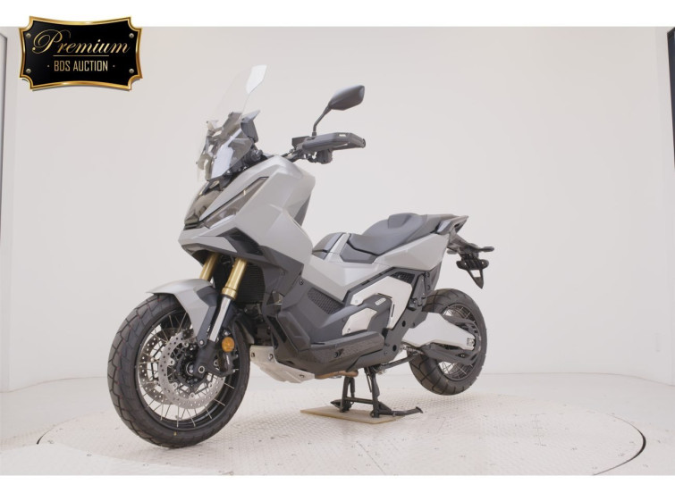 Мотоцикл Honda X-ADV750-2 з пробігом 1017 km