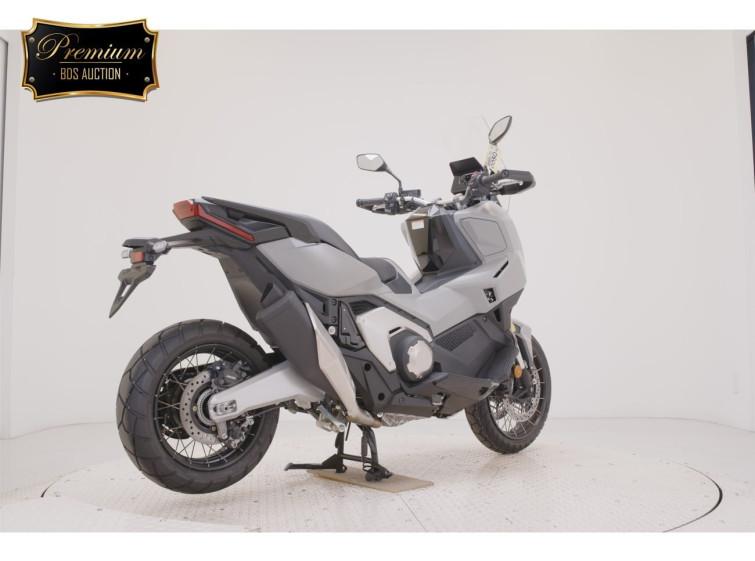 Мотоцикл Honda X-ADV750-2 з пробігом 1017 km
