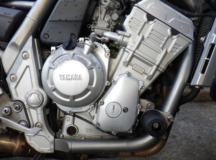 Мотоцикл Yamaha FZS1000 FAZER с пробегом 42874 m