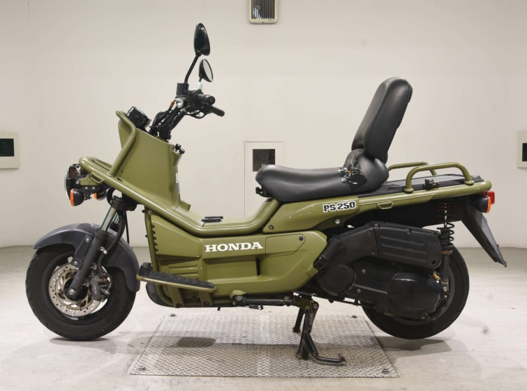 Мотоцикл Honda PS250 з пробігом 39347 km