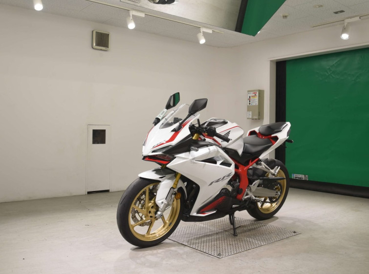Мотоцикл Honda CBR250RR-2A с пробегом 18688 km