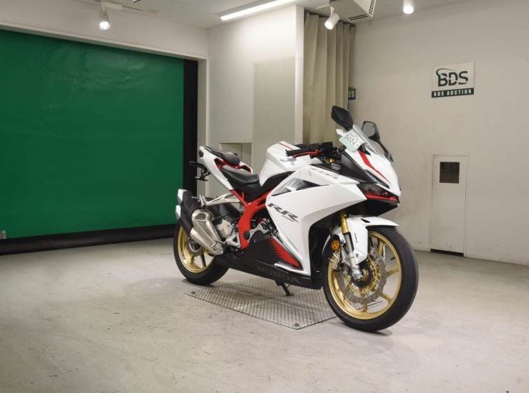 Мотоцикл Honda CBR250RR-2A с пробегом 18688 km
