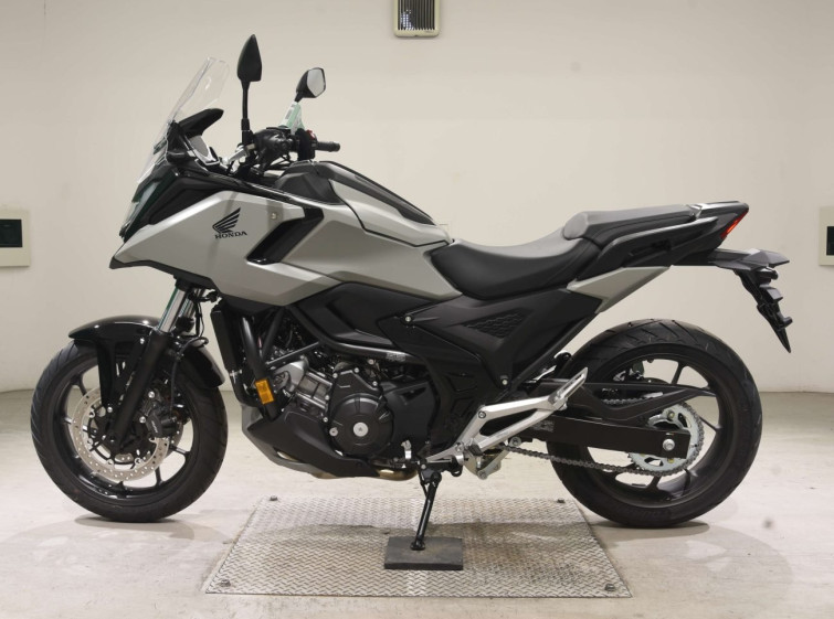 Мотоцикл Honda NC750X-3 з пробігом 24 km