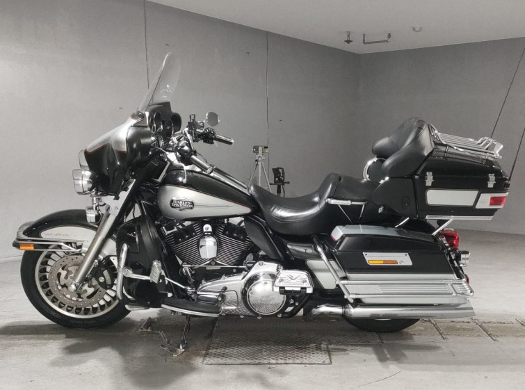 Мотоцикл HD FLHTCU1580 с пробегом 25210 km
