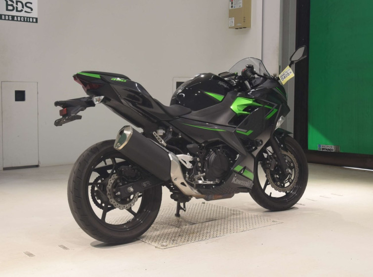 Мотоцикл Kawasaki NINJA400 с пробегом 22268 km