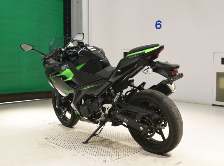 Мотоцикл Kawasaki NINJA400 с пробегом 22268 km