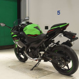 Мотоцикл Kawasaki NINJA400