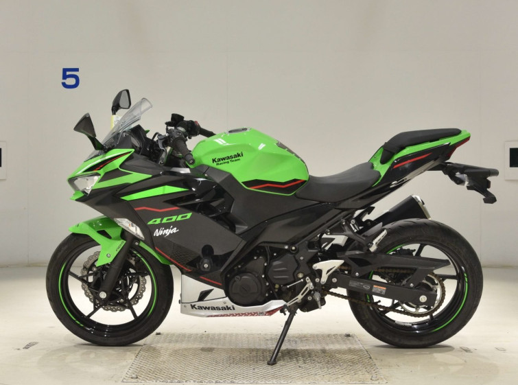 Мотоцикл Kawasaki NINJA400
