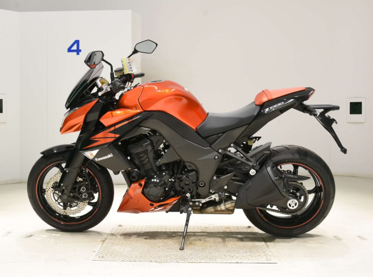Мотоцикл Kawasaki Z1000
