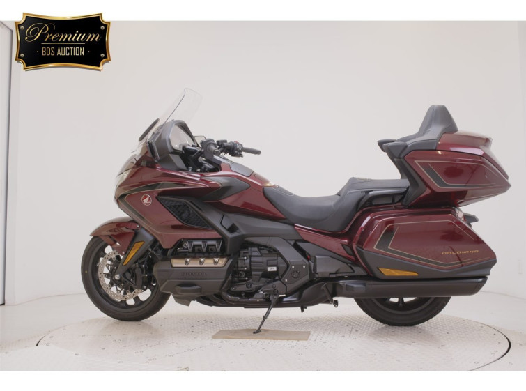 Мотоцикл Honda GL1800 TOUR D з пробігом 685 km