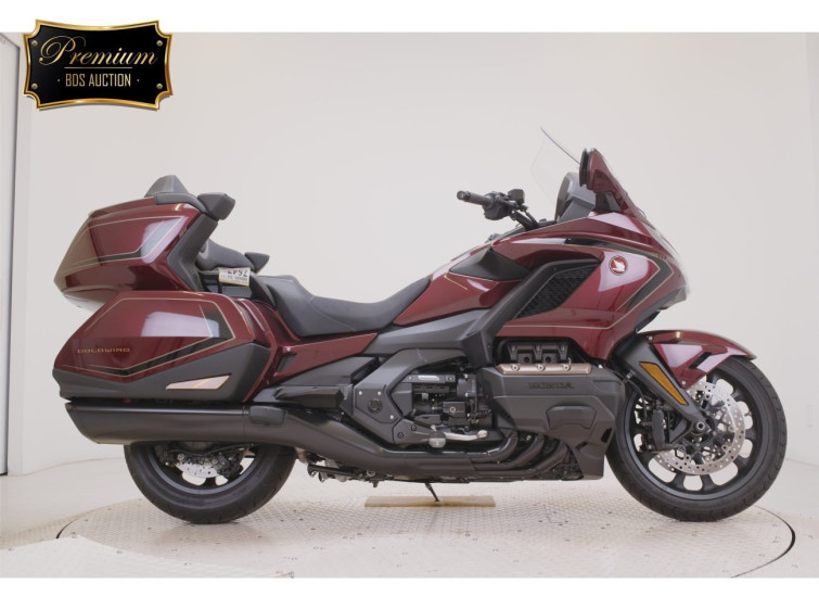 Мотоцикл Honda GL1800 TOUR D з пробігом 685 km