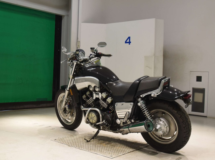 Мотоцикл Yamaha V-MAX1200 с пробегом 23177 m