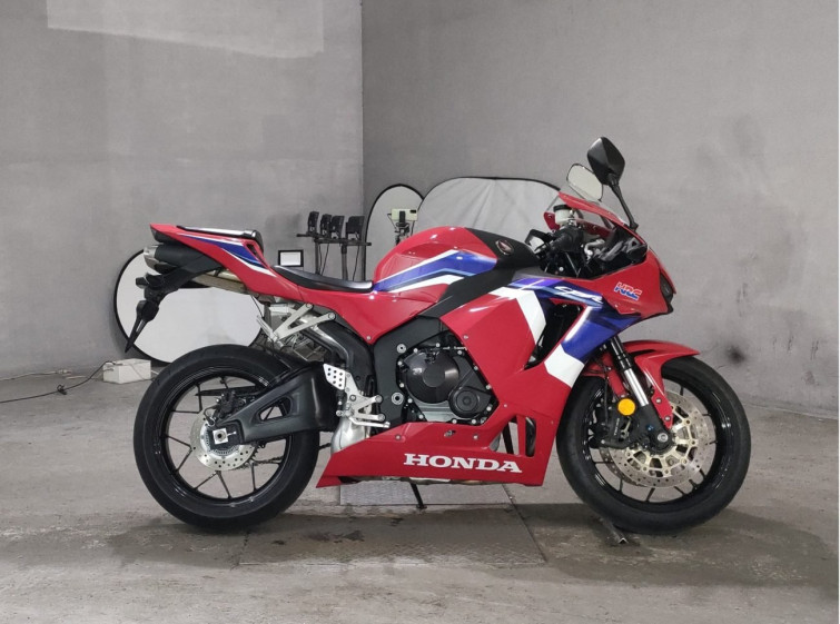 Мотоцикл Honda CBR600RR з пробігом 9449 km