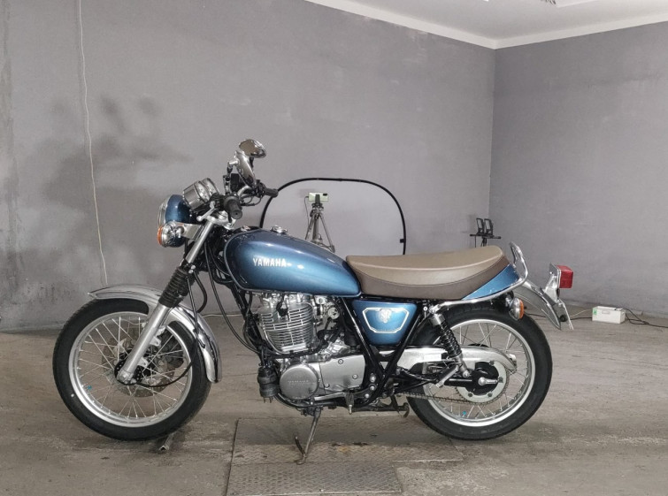 Мотоцикл Yamaha SR400 з пробігом 3205 km