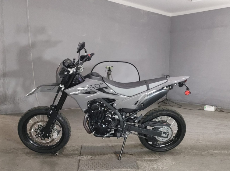Мотоцикл Kawasaki KLX230SM з пробігом 1994 km