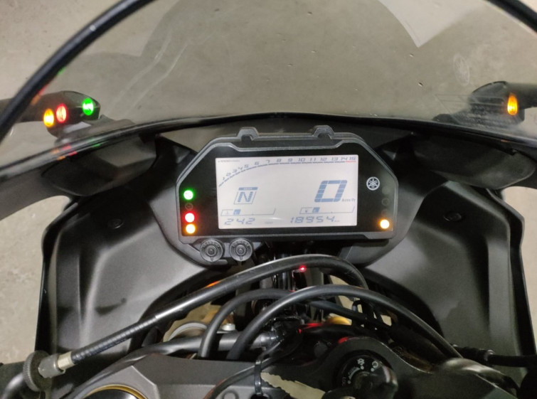 Мотоцикл Yamaha YZF-R25 з пробігом 18954 km
