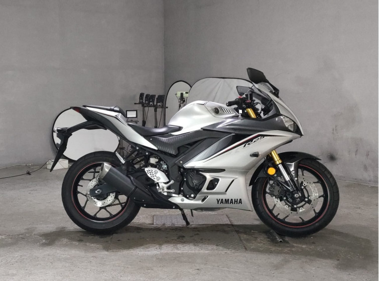 Мотоцикл Yamaha YZF-R25 з пробігом 18954 km