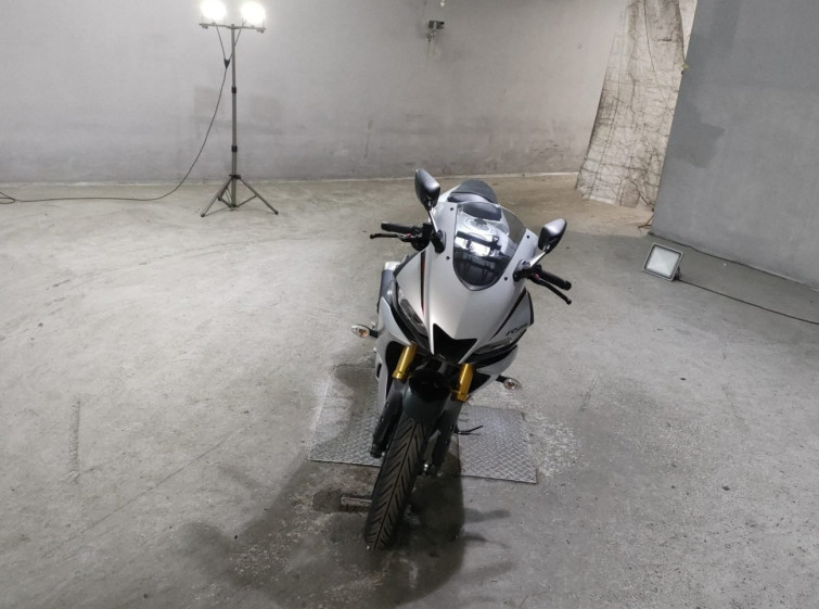 Мотоцикл Yamaha YZF-R25 з пробігом 18954 km