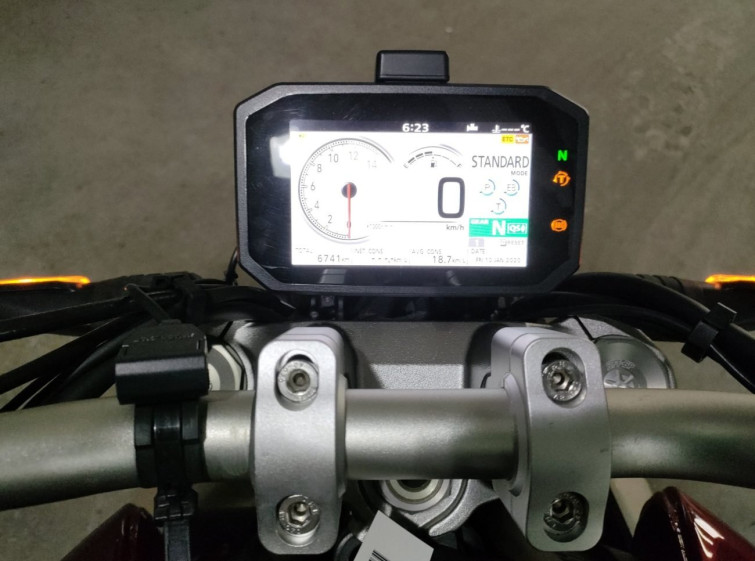 Мотоцикл Honda CB1000R з пробігом 6741 km