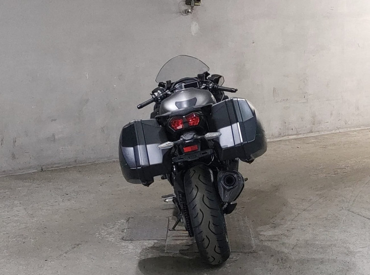 Мотоцикл Kawasaki NINJA H2 SX с пробегом 10772 km