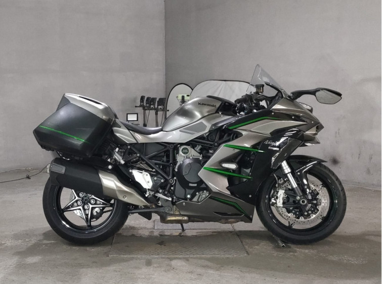 Мотоцикл Kawasaki NINJA H2 SX с пробегом 10772 km