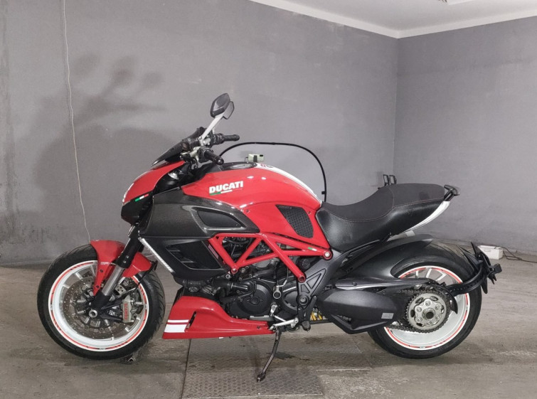 Мотоцикл Ducati DIAVEL с пробегом 43826 km