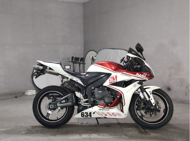 Мотоцикл Honda CBR600RR з пробігом 28166 km