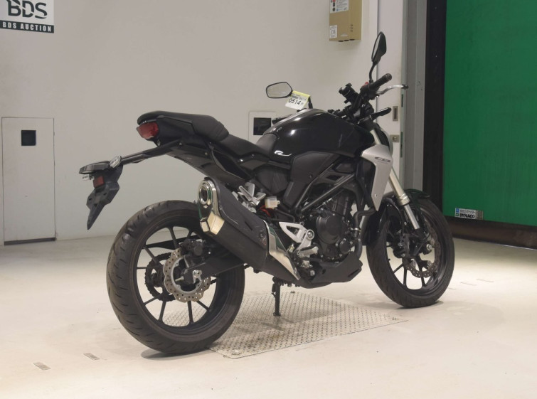 Мотоцикл Honda CB250R с пробегом 2293 km