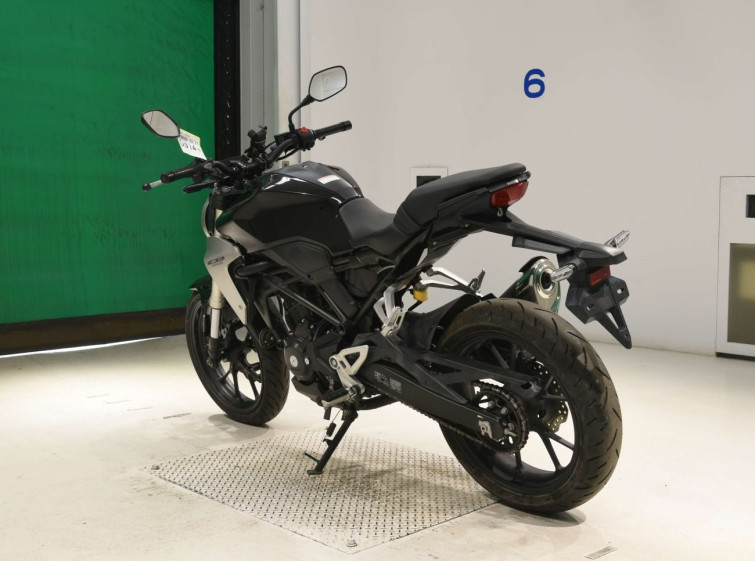 Мотоцикл Honda CB250R с пробегом 2293 km