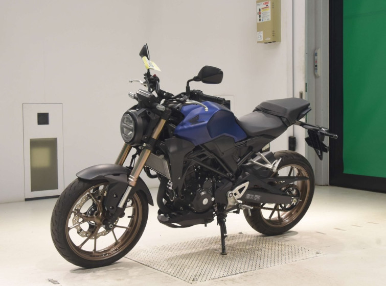 Мотоцикл Honda CB250R с пробегом 2182 km