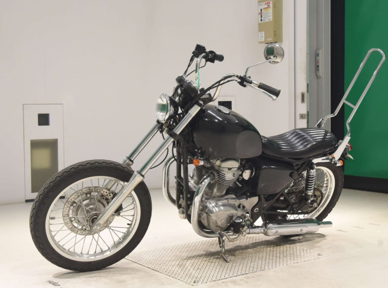 Мотоцикл Kawasaki W800 з пробігом 27277 km