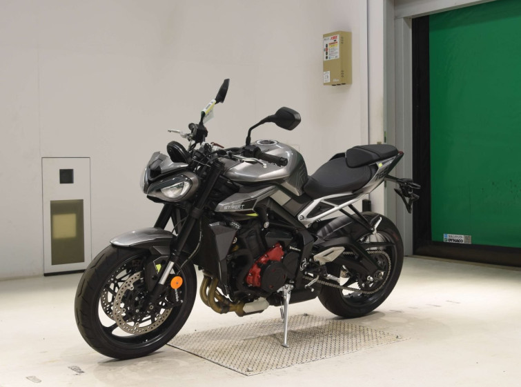 Мотоцикл Triumph STREET TRIPLE RS с пробегом 2370 km