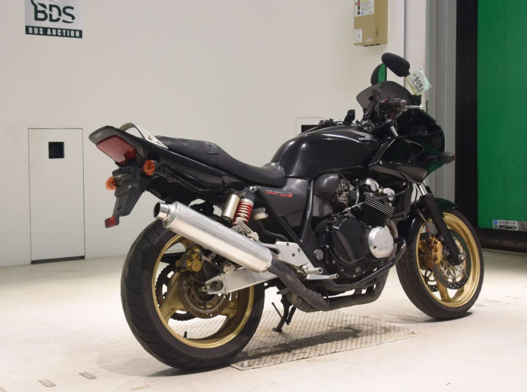 Мотоцикл Honda CB400SFV BOLDOR