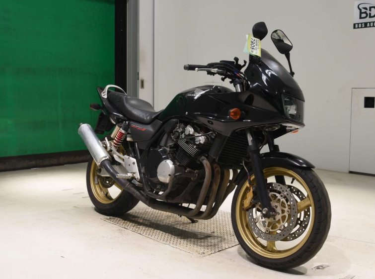 Мотоцикл Honda CB400SFV BOLDOR