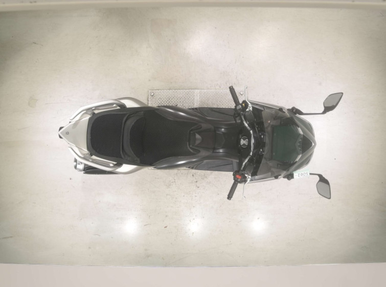 Мотоцикл Yamaha T-MAX530