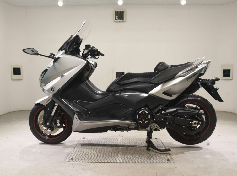 Мотоцикл Yamaha T-MAX530
