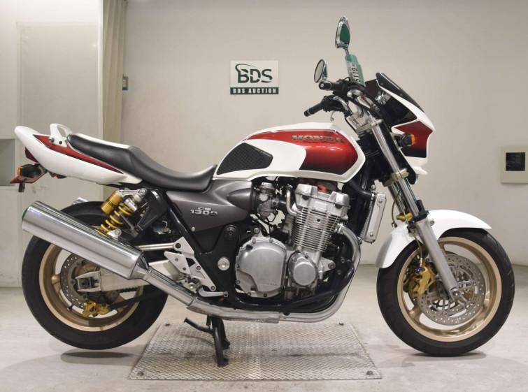 Мотоцикл Honda CB1300SF з пробігом 39605 km