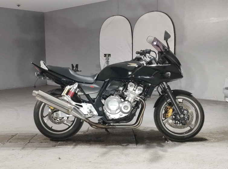 Мотоцикл Honda CB400 SUPER BOL D’OR с пробегом 52430 km