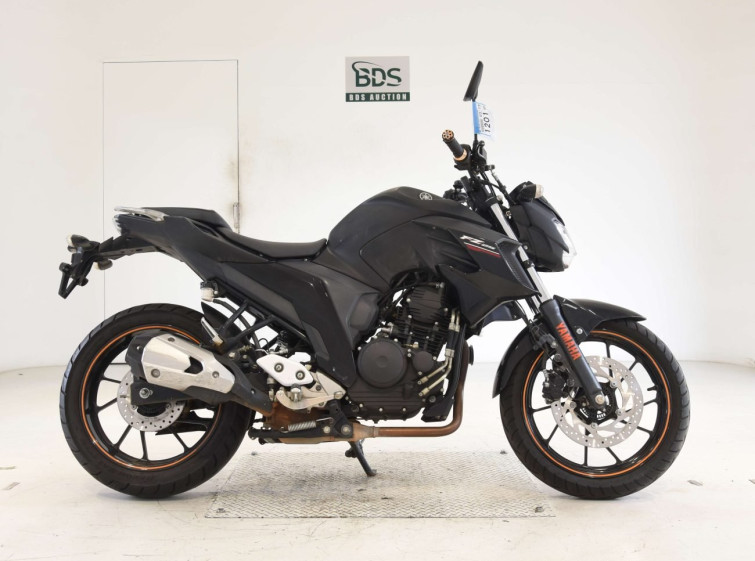 Мотоцикл Yamaha FZ25