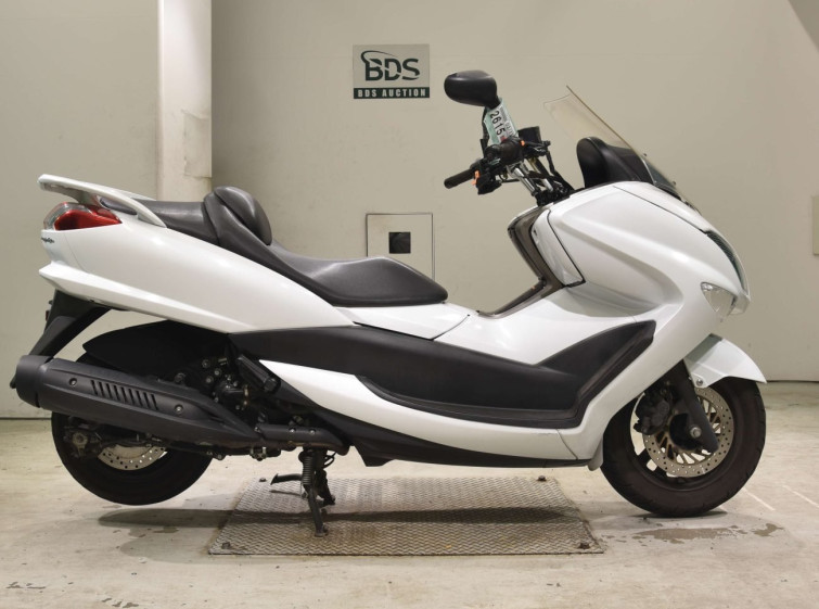Мотоцикл Yamaha MAJESTY 250-4 з пробігом 14543 km