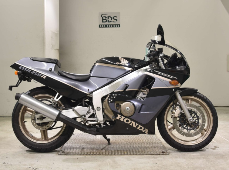 Мотоцикл Honda CBR250R-2 з пробігом 34559 km