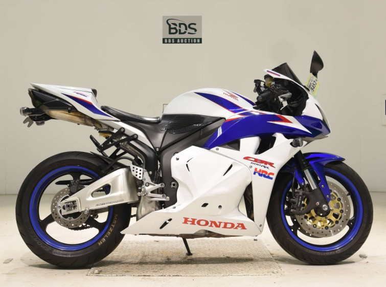 Мотоцикл Honda CBR600RR з пробігом 42949 km