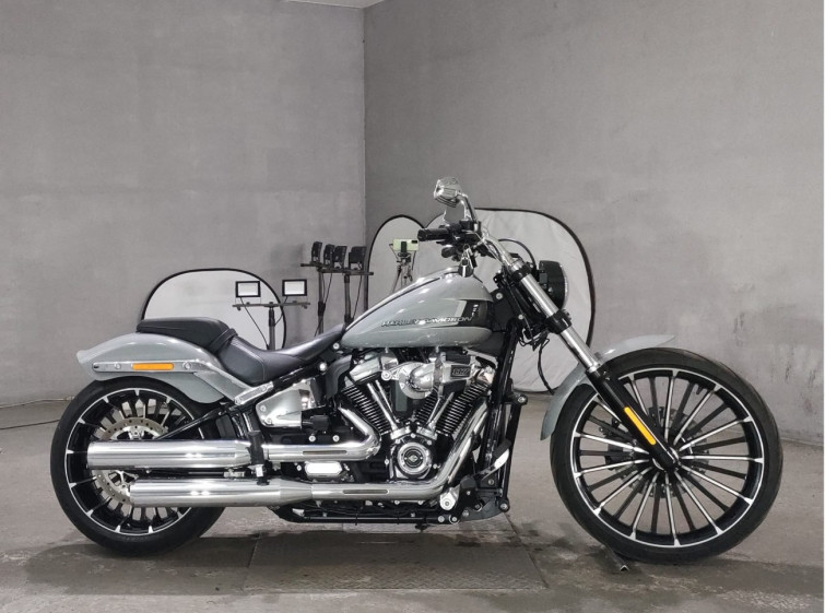 Мотоцикл HD FXBR1920 з пробігом 2946 km